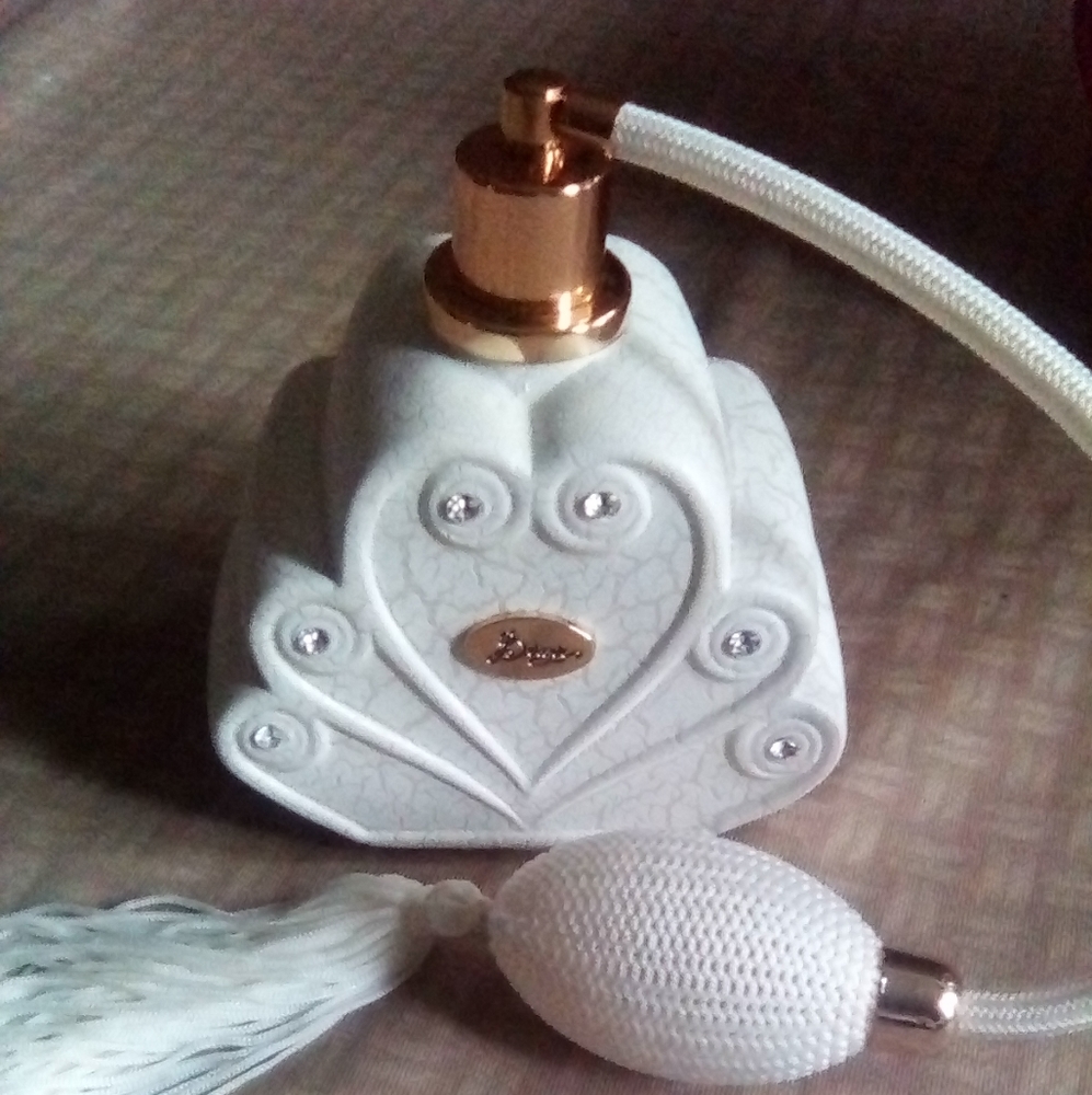 Perfume decanter